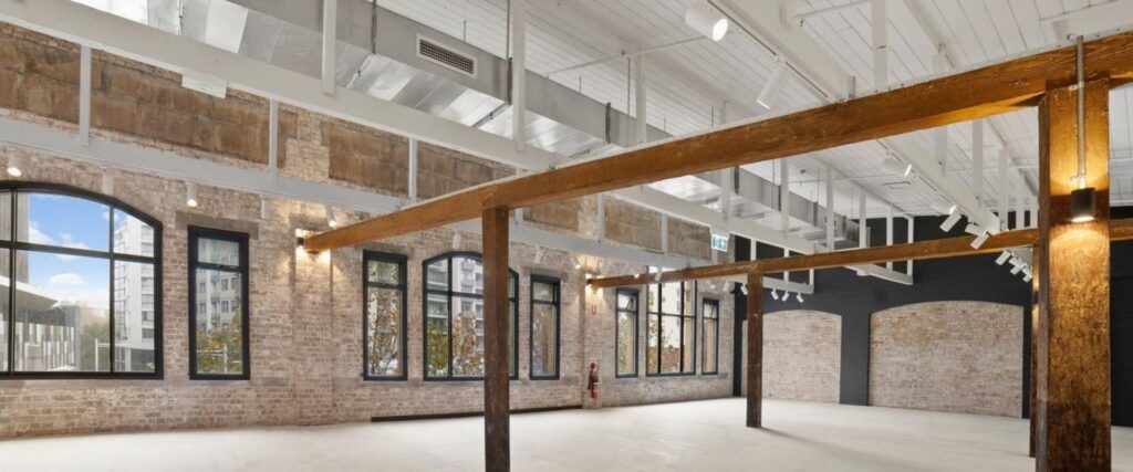 Pop Up Warehouse – Oxford Street, Darlinghurst