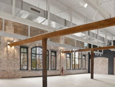 Pop Up Warehouse - Oxford Street, Darlinghurst