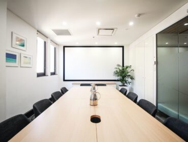 18 Person Boardroom w Natural Light by Wynyard (Lvl 11) at Clarence (Hourly)