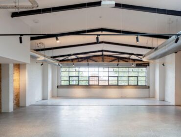 560 Botany Rd