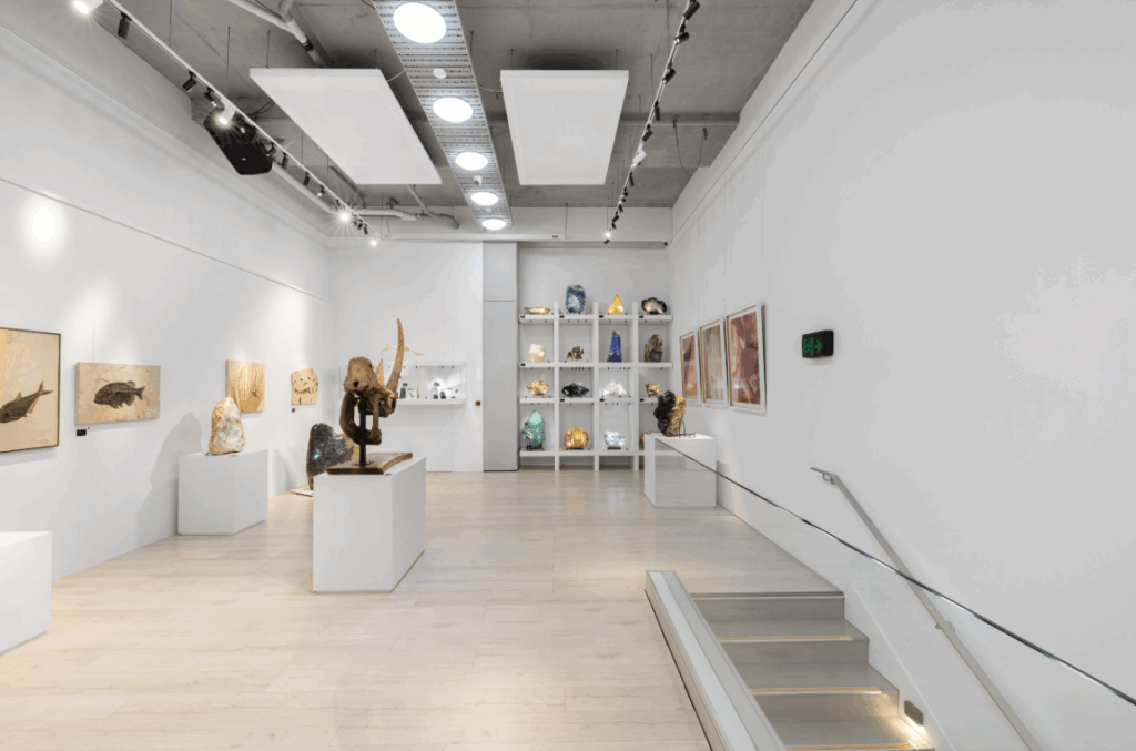 Pop-Up vs Permanent: Choosing the Right Retail Strategy