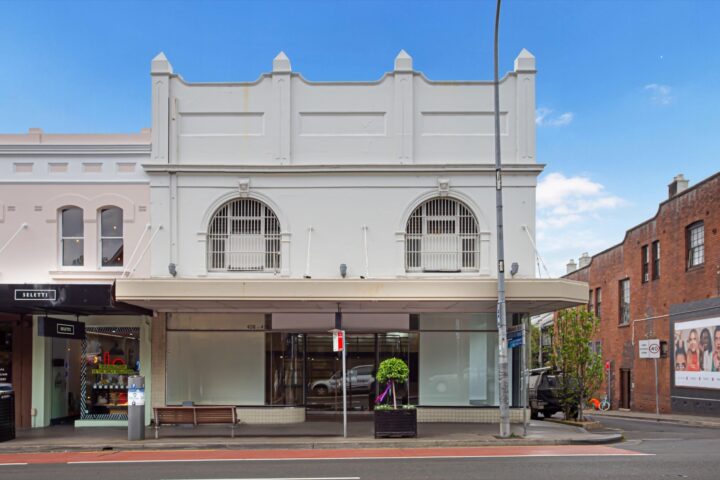 FULL-GLASS FRONTAGE - Oxford Street visibility on a main retail strip