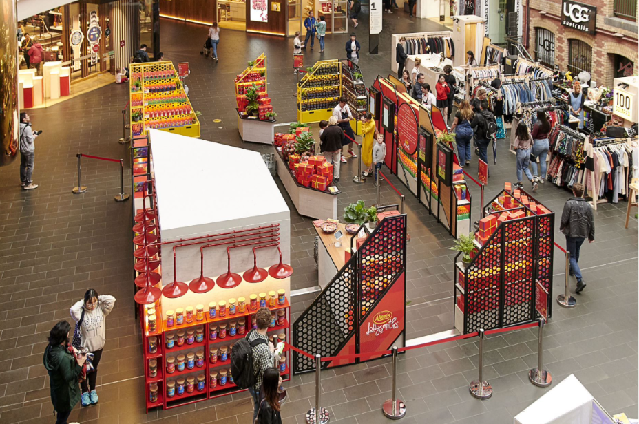 Seasonal pop-up Melbourne retail activation in a busy shopping precinct
