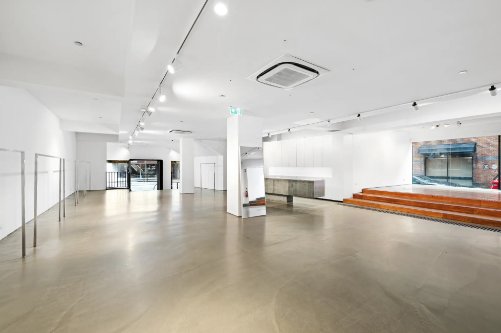 Pop up shop fit out with retail fixtures and open display space