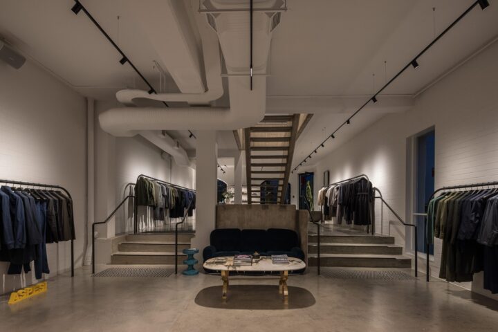 Farage activated retail main floor